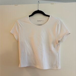 Abercrombie & Fitch White Short Sleeve Tee